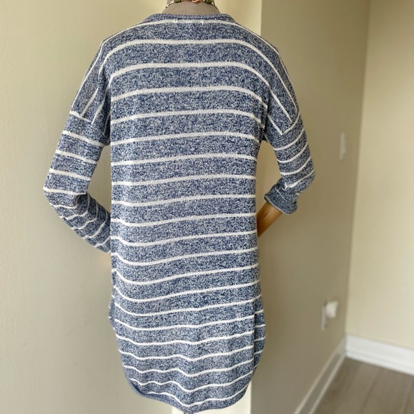 Blue and White Stripped Long Sleeve Sweater -M - Picture 3 of 5